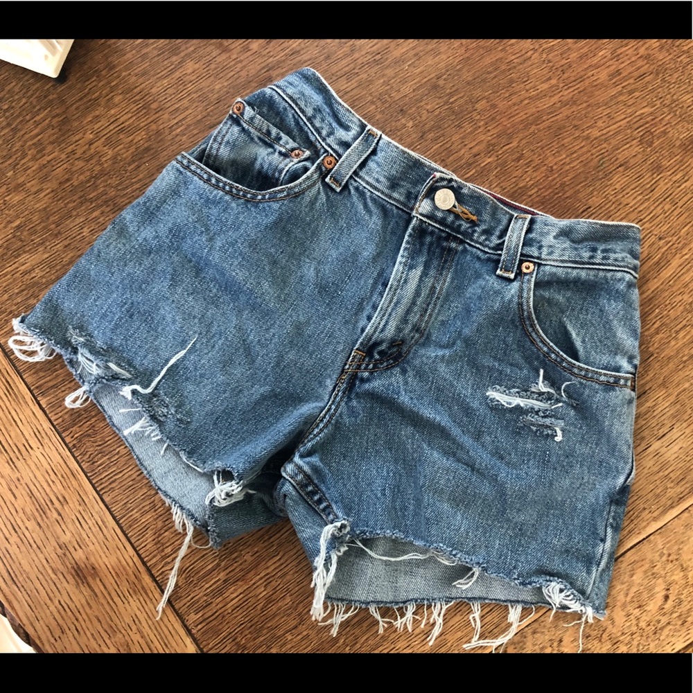 Vintage Levi’s high waisted shorts.
